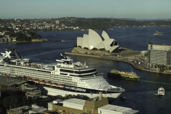 Sydney, eine tolle Stadt, das Beste: Einlaufen mit dem Schiff morgens um 6.00 Uhr